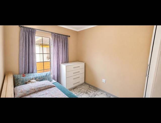 2 BEDROOM TOWNHOUSE FOR SALE IN THE REEDS